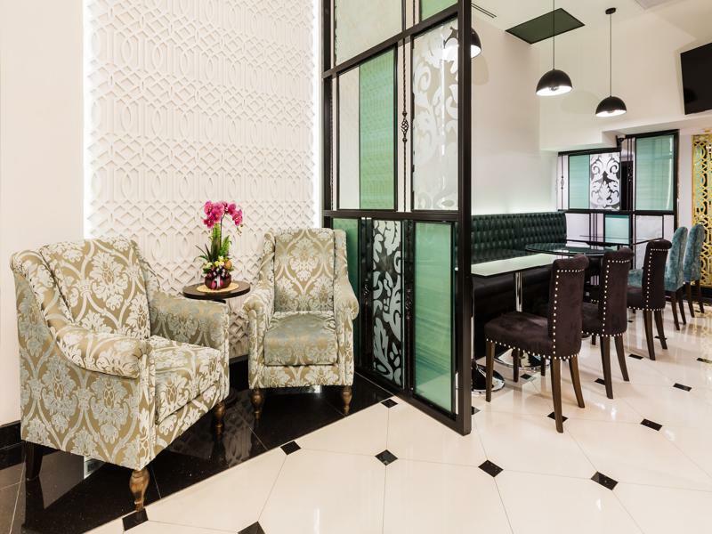 The Fah Silom Hotell Bangkok Exteriör bild