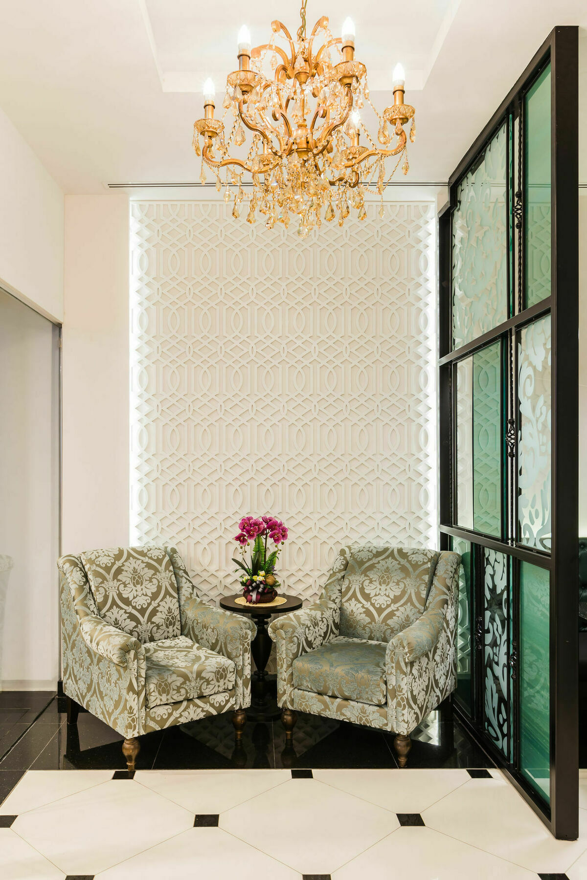 The Fah Silom Hotell Bangkok Exteriör bild